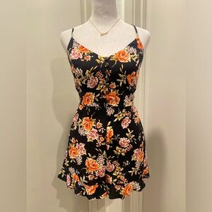 LIKE NEW Black & Pink Floral V-Neck Xhilaration Romper - XS